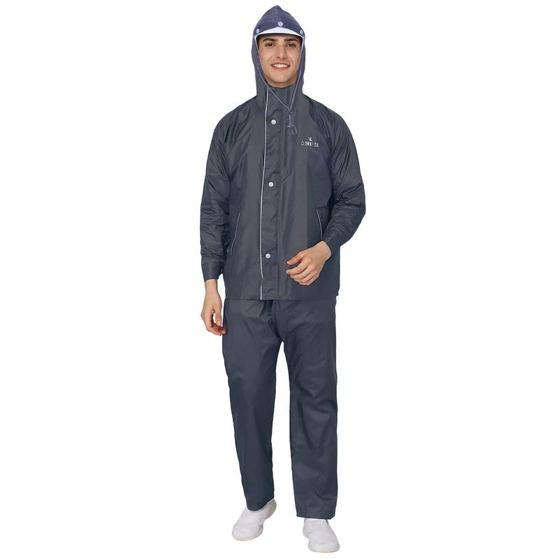 Clownfish Viner Pro Men's Raincoat - Easy storage use case