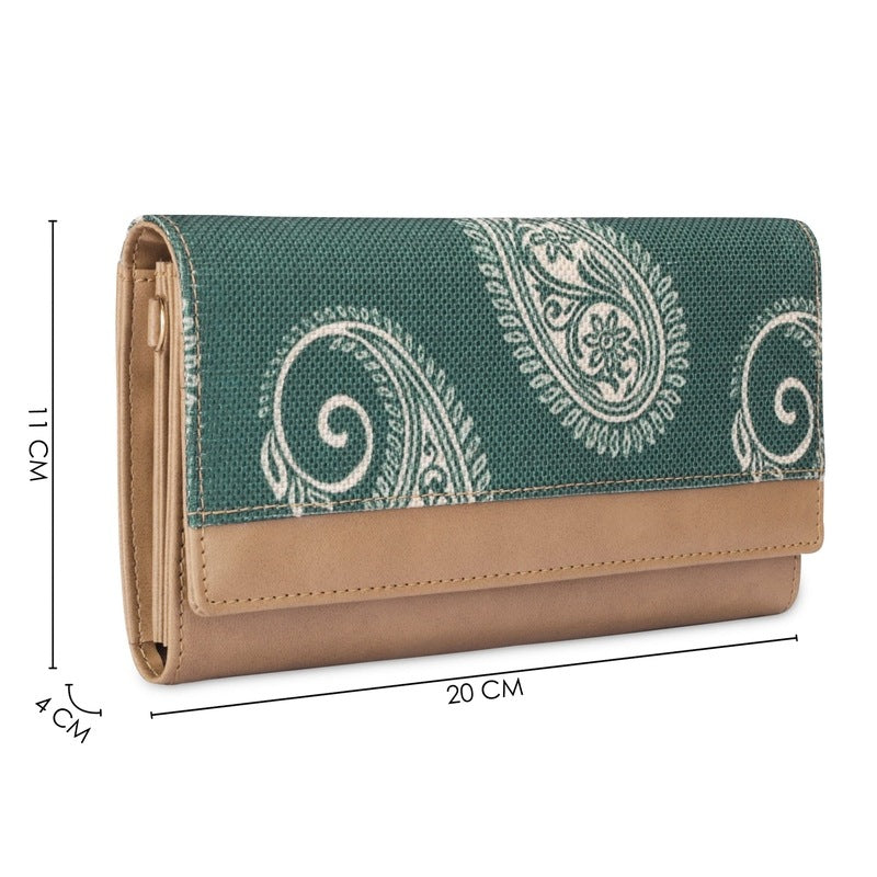 Clownfish Erika Wallet - Stylish Accessory