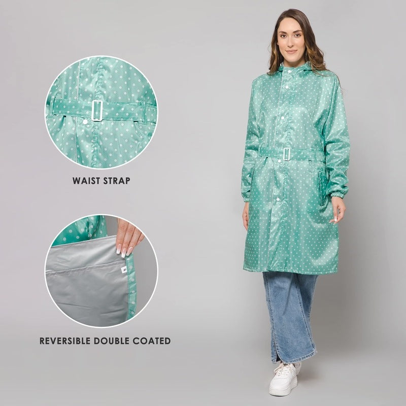 Clownfish Raincoat for Women - Outdoor Adventures