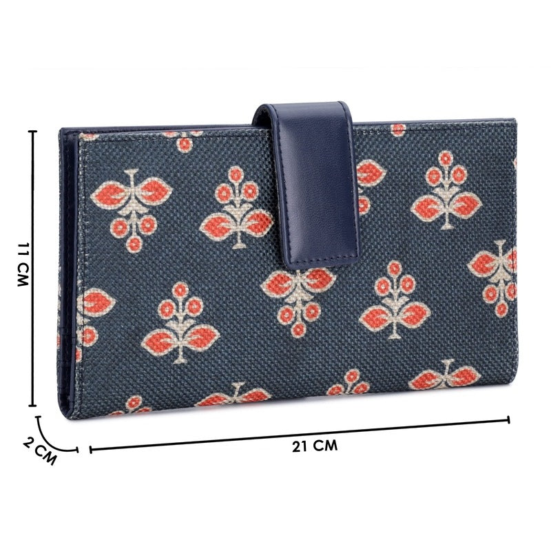 Clownfish womens wallet - perfect gift idea