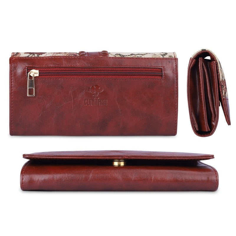 Clownfish wallet clutch - Chic accessory for social events