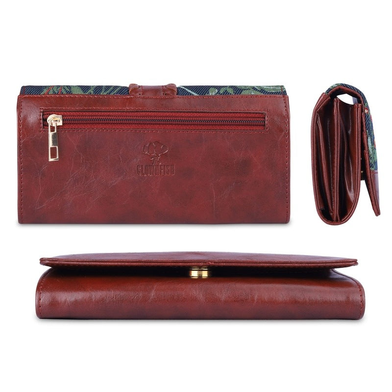 Clownfish Serina Wallet - Functional clutch for college