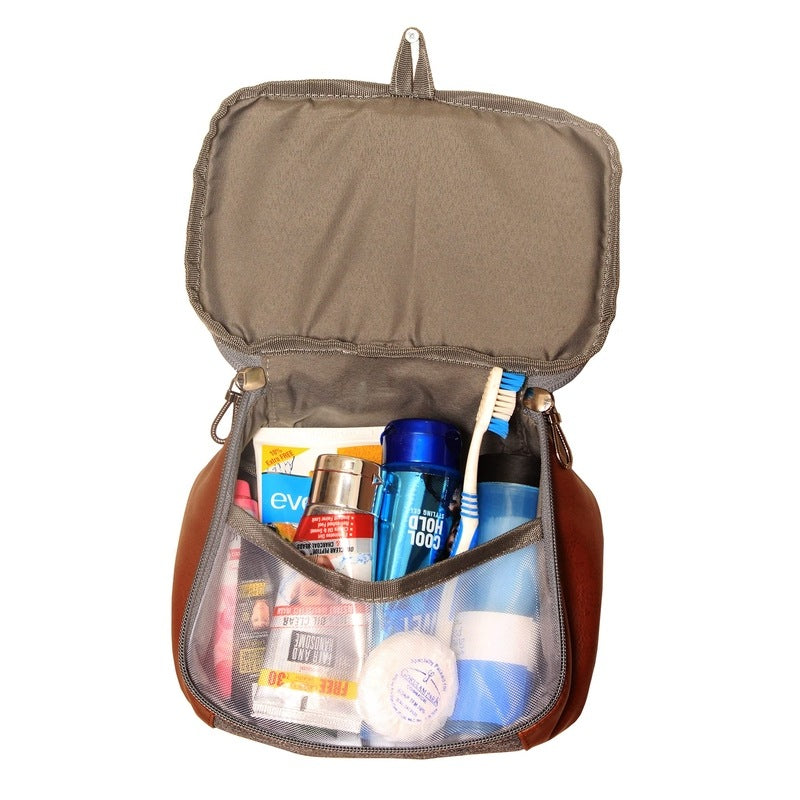 Clownfish toiletry bag - perfect for business trips