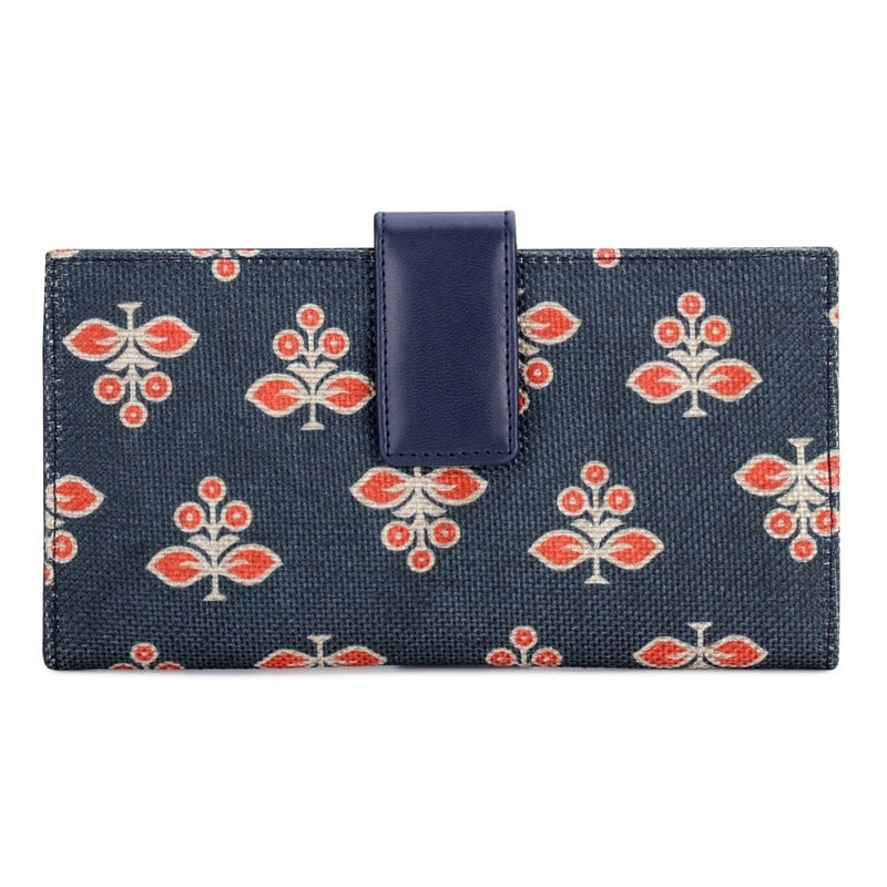 Clownfish womens wallet - organized card holder