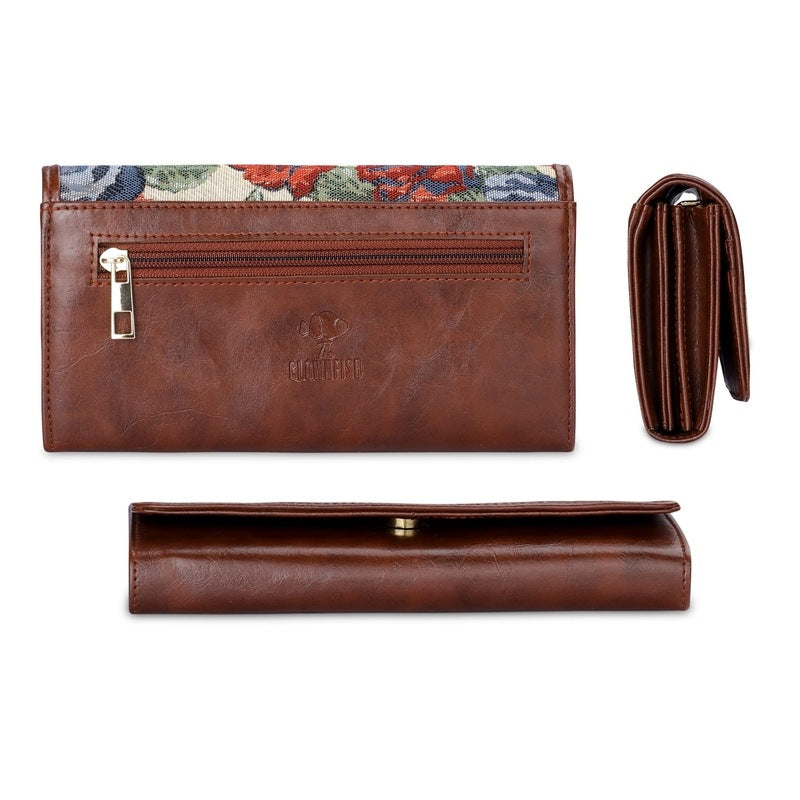 Clownfish ladies clutch - Stylish Accessory