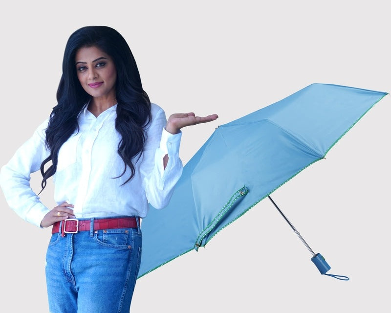 THE CLOWNFISH Umbrella Monochrome Series 3 Fold Auto Open Waterproof Water Repellent 190 T Polyester Double Coated Silver Lined Dotted Border Umbrellas For Men and Women (Skyblue)