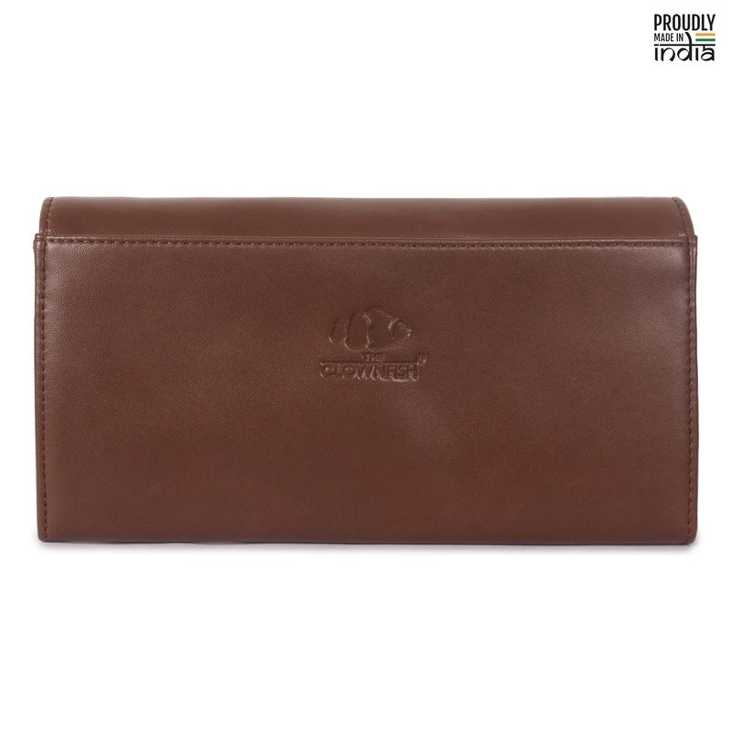 Clownfish Clutch Wallet - College Essentials