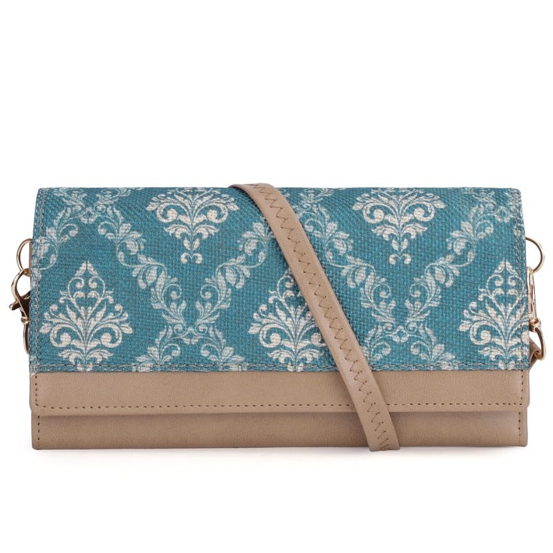Clownfish Erika Wallet - Chic Accessory