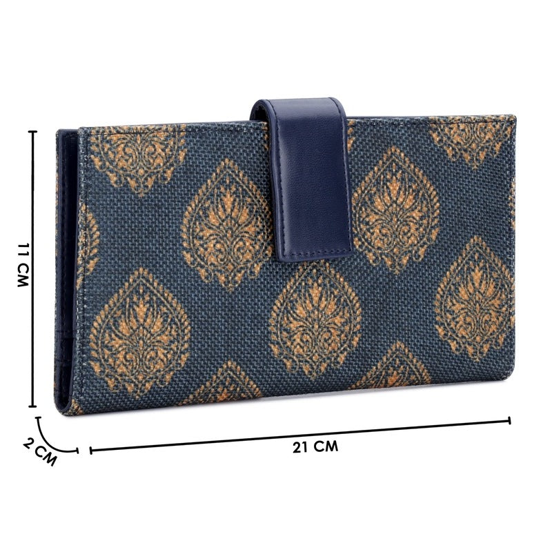 Clownfish printed wallet - perfect gift for women