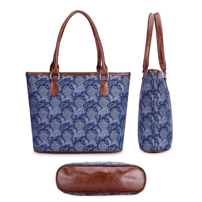 Clownfish Women's Clutch Purse - Chic and Compact