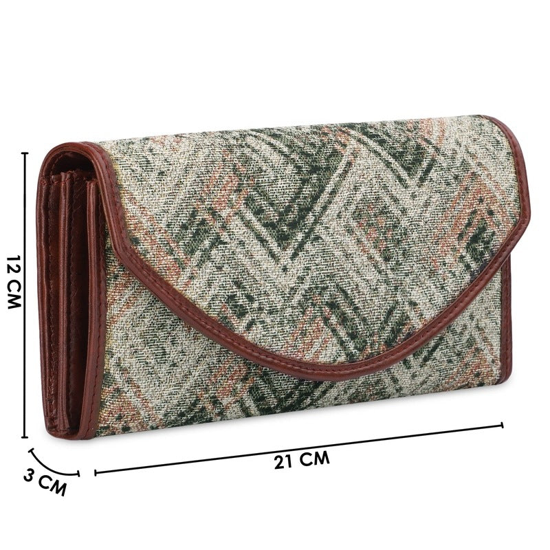 Clownfish White-Checks Women's Wallet - Chic college purse
