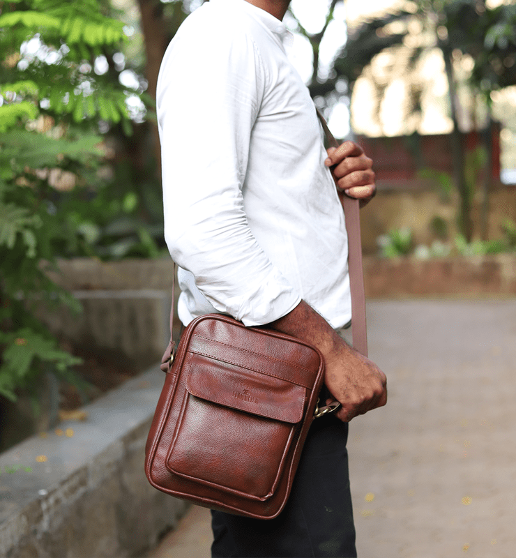 The Clownfish Della series Messenger Sling Bag